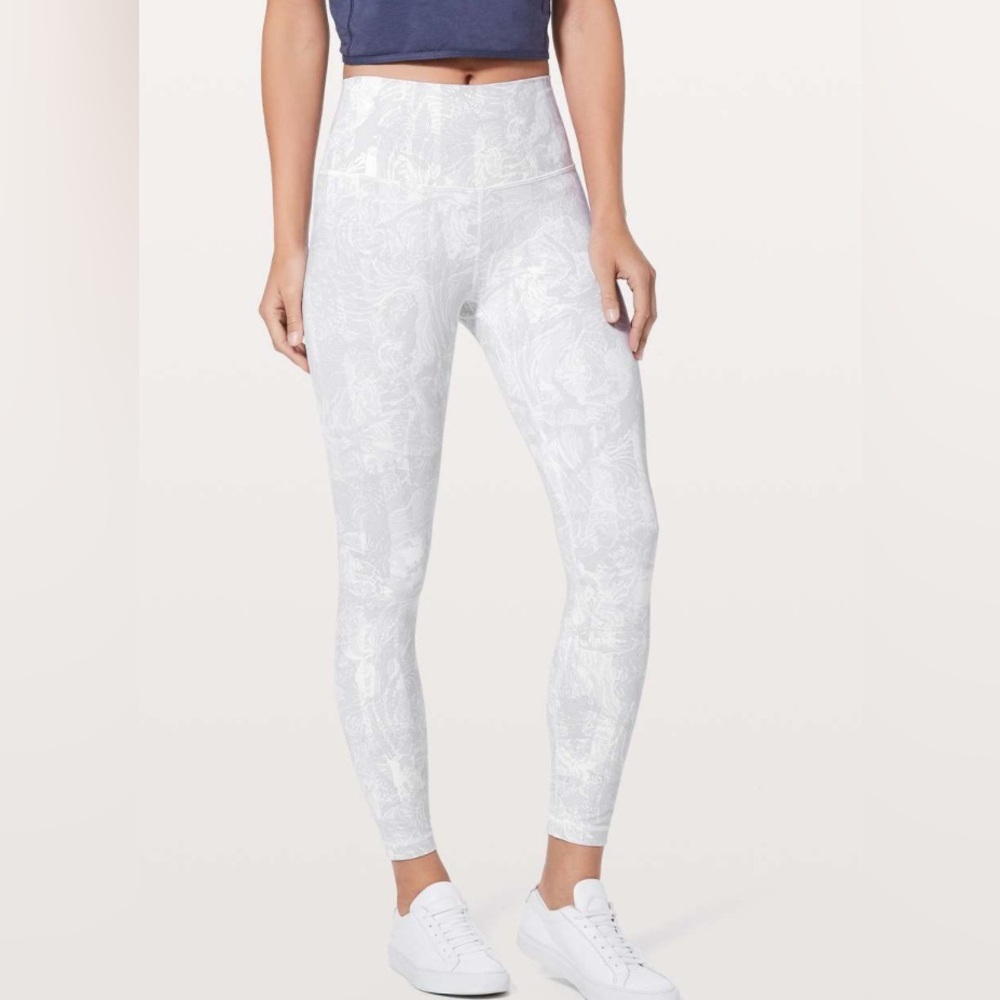 Lululemon Wunder Under Hi-Rise 7/8 Leggings in Eternal Wave White